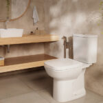 Kit Vaso Sanitário com Caixa Acoplada e Assento Branco Duplo Acionamento 3 6L Saída Vertical Square Roca - Imagem 2